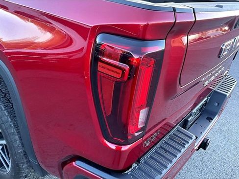 Used 2025 GMC Sierra 1500 AT4 w/ AT4 Premium Package image 24