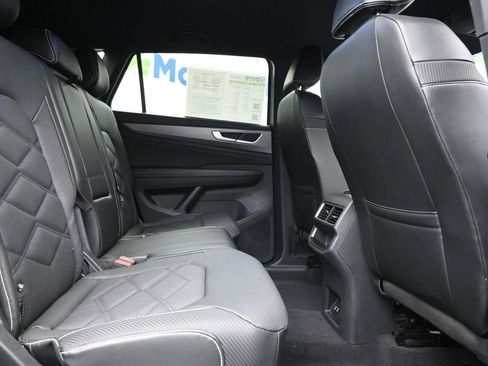 Used 2024 Chevrolet Malibu LT image 7