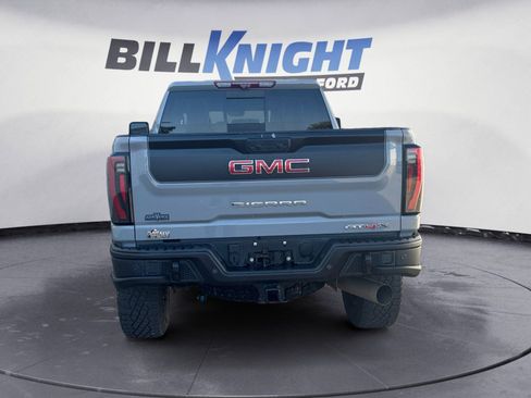 Used 2024 GMC Sierra 2500 AT4X w/ AT4X AEV Edition image 4