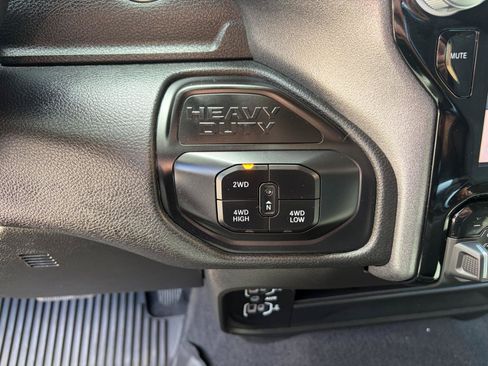 Used 2025 RAM 2500 Tradesman AWD/4WD image 20