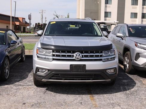 Used 2018 Volkswagen Atlas SEL Premium AWD/4WD image 3