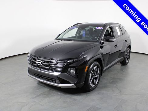 Certified 2025 Hyundai Tucson SEL image 1