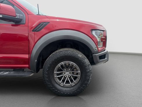 Used 2019 Ford F150 Raptor w/ Equipment Group 802A Luxury AWD/4WD image 32
