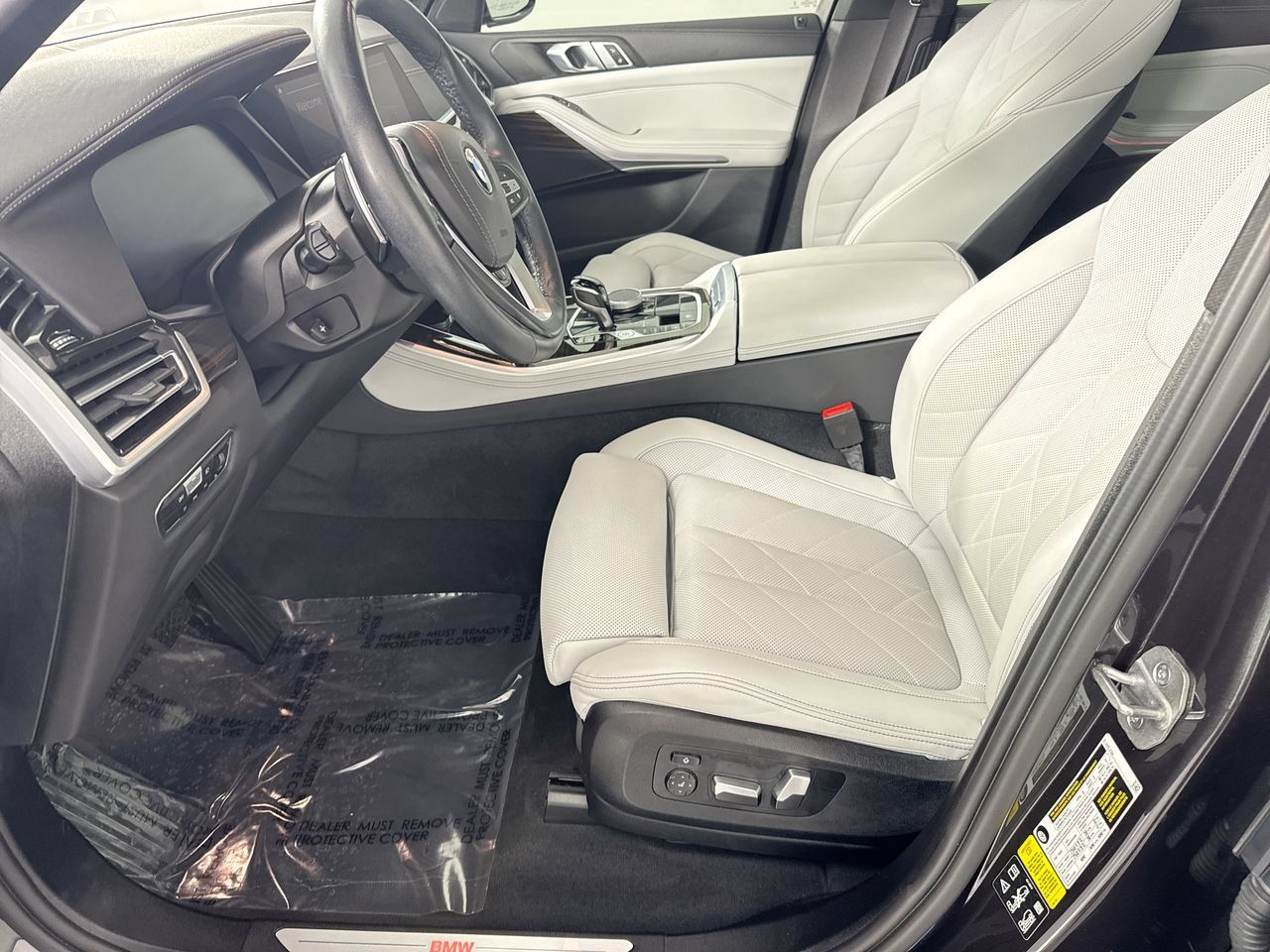 Used 2023 BMW X5 xDrive40i w/ Premium Package AWD/4WD image 12