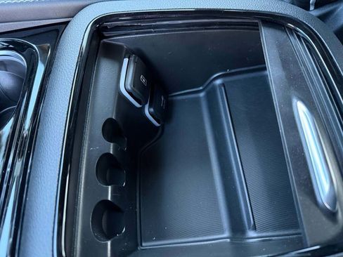 New 2026 Chrysler Pacifica Limited image 37