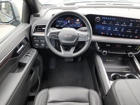 Used 2025 Chevrolet Tahoe Z71 AWD/4WD image 22