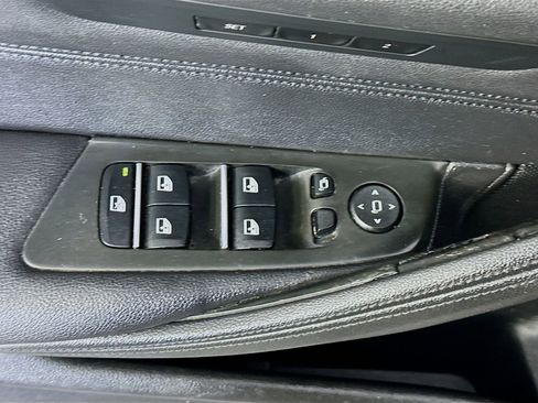 Used 2018 BMW 530i RWD image 18