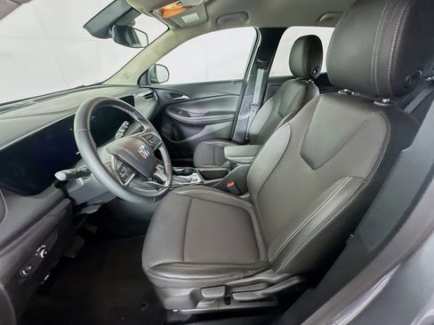 Used 2025 Buick Encore GX Preferred image 13