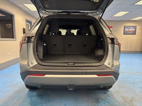 New 2026 Chevrolet Equinox LT w/ Midnight Edition AWD/4WD image 8