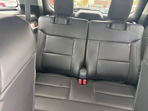 Used 2023 Ford Explorer XLT w/ Equipment Group 202A image 15