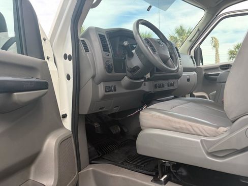 Used 2021 Nissan NV 2500 SV RWD image 40