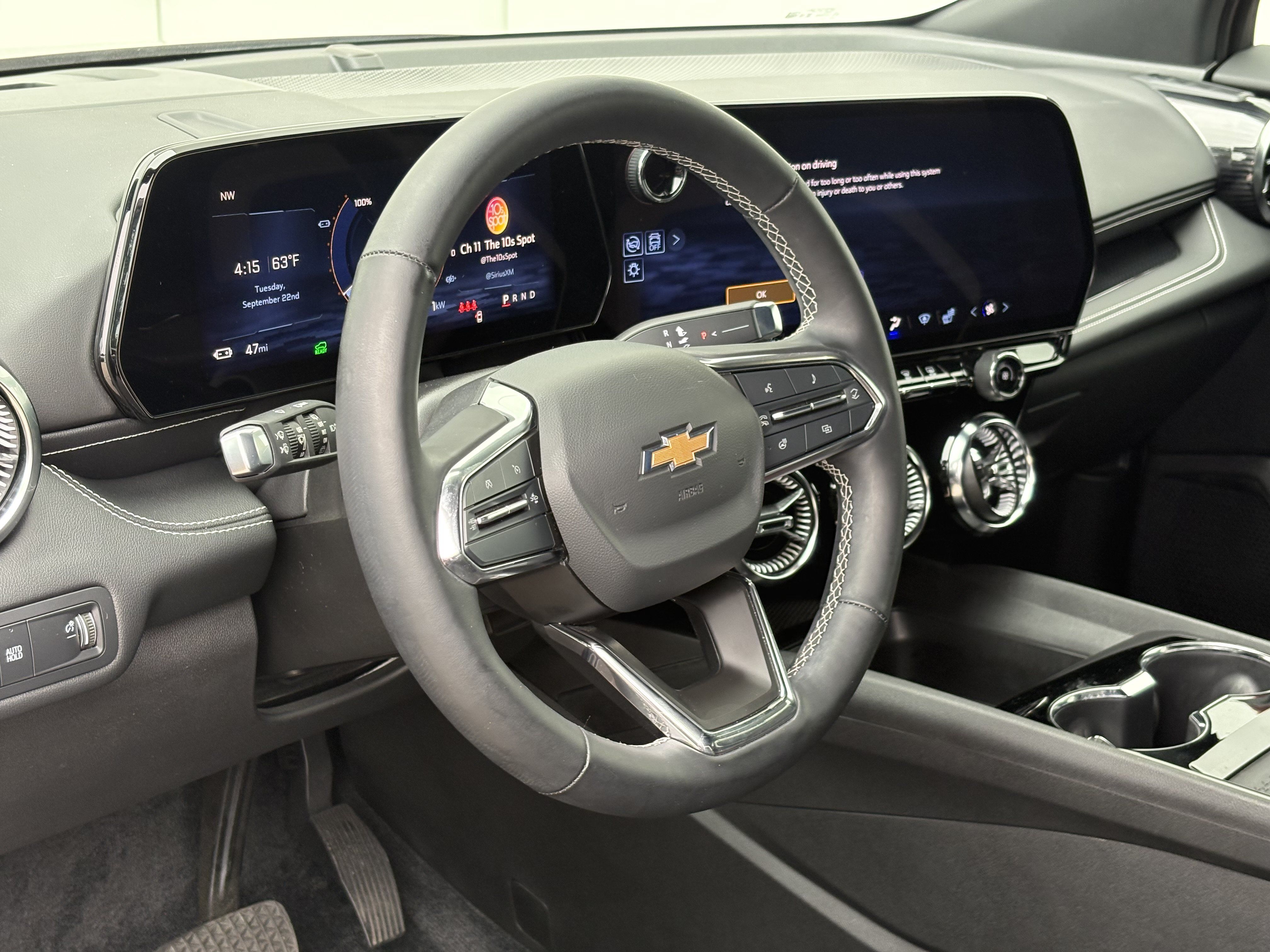 Used 2024 Chevrolet Blazer EV LT AWD/4WD image 15