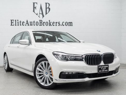 Used 2018 BMW 740i xDrive AWD/4WD image 6