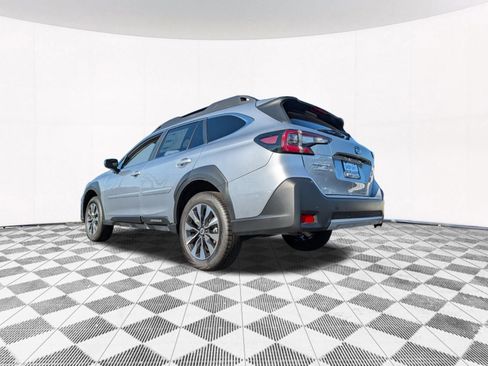 Certified 2025 Subaru Outback Limited AWD/4WD image 13
