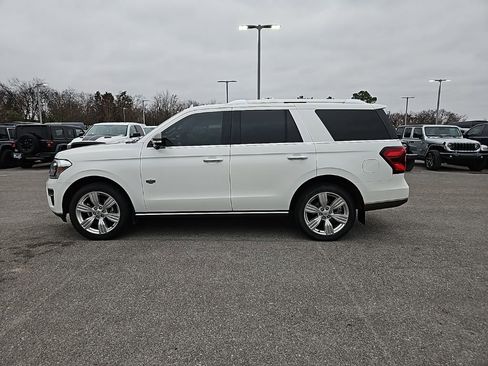 Used 2022 Ford Expedition King Ranch image 4