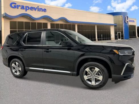 New 2025 Honda Pilot EX-L image 8