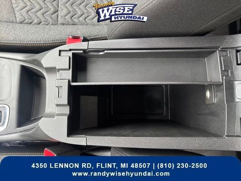 Used 2023 Chevrolet Equinox LT w/ LPO, Floor Liner Package image 24