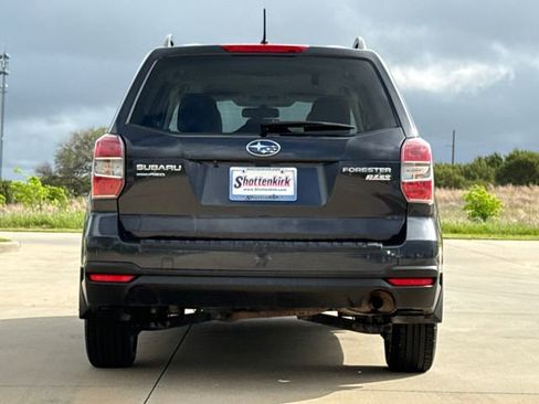 Used 2015 Subaru Forester 2.5i Premium w/ All-Weather Package image 5