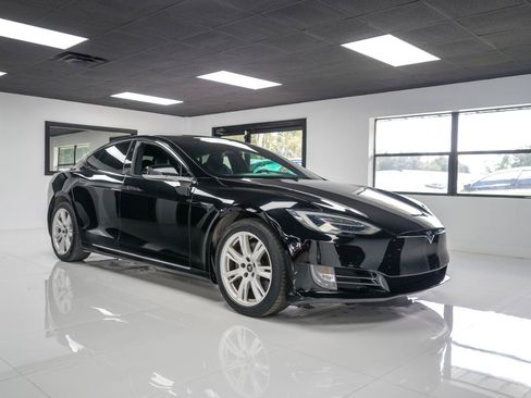 Used 2020 Tesla Model S Long Range Plus AWD/4WD image 5