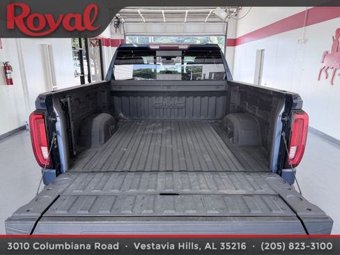 Used 2019 GMC Sierra 1500 SLT w/ SLT Premium Plus Package AWD/4WD image 6
