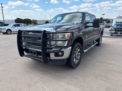 Used 2016 Ford F250 Lariat w/ Lariat Ultimate Package AWD/4WD image 3