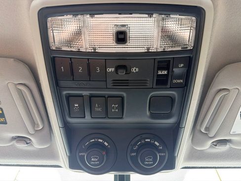 Used 2016 Toyota 4Runner Trail Premium AWD/4WD image 44