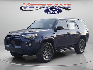 Used 2020 Toyota 4Runner Venture w/ Moonroof Package AWD/4WD video 1