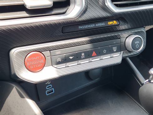 Used 2025 Ford Mustang GT Premium RWD image 16