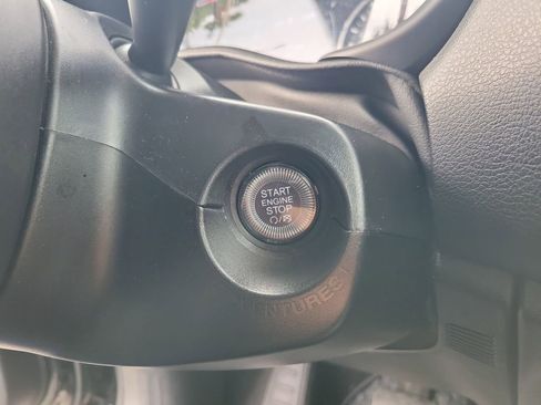Used 2023 Jeep Renegade Latitude AWD/4WD image 26