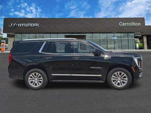 Used 2025 GMC Yukon Denali AWD/4WD image 4