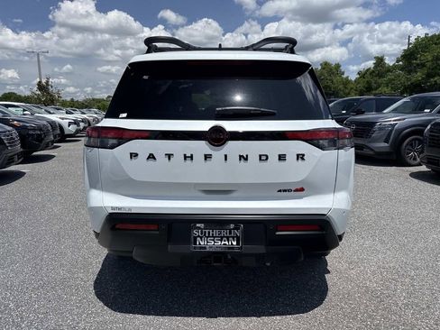 New 2026 Nissan Pathfinder Rock Creek AWD/4WD image 5