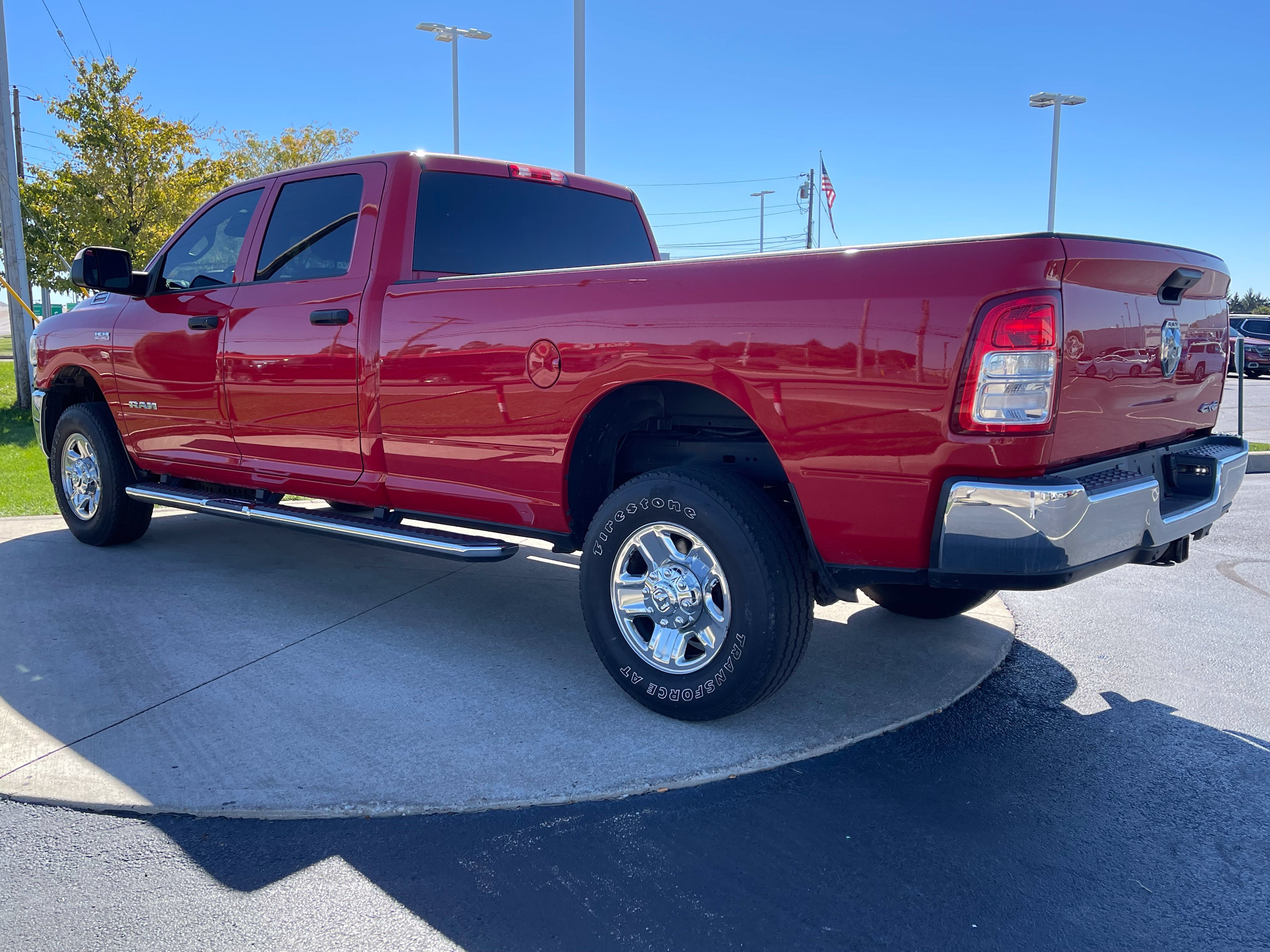 Used 2022 RAM 2500 Tradesman w/ Chrome Appearance Group AWD/4WD image 5