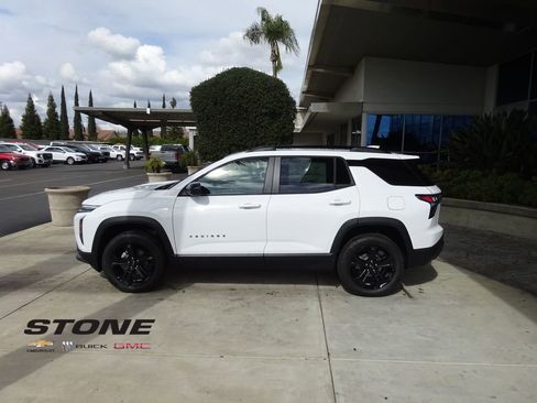 New 2026 Chevrolet Equinox LT w/ Midnight Edition image 5