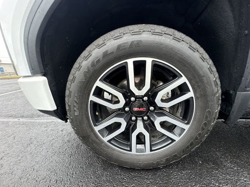 Used 2019 GMC Sierra 1500 AT4 w/ AT4 Premium Package image 10