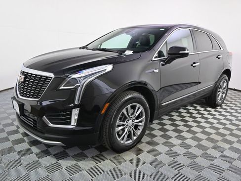 Certified 2023 Cadillac XT5 Premium Luxury AWD/4WD image 2