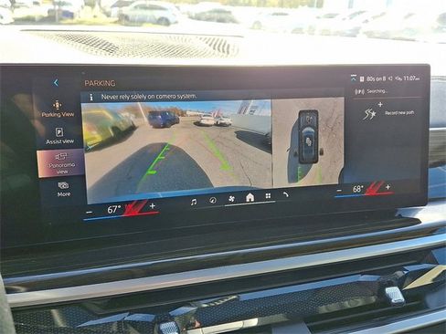 Used 2024 BMW X7 xDrive40i w/ Premium Package image 17