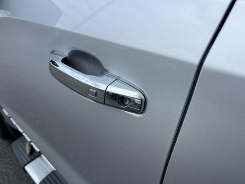 Used 2021 GMC Sierra 1500 SLT w/ SLT Premium Package image 8