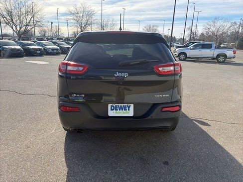 Used 2015 Jeep Cherokee Sport w/ Safety Group image 4