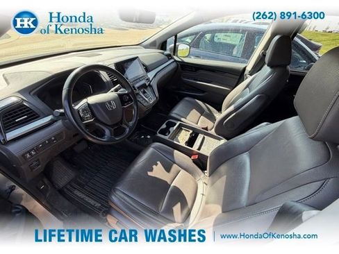 Used 2023 Honda Odyssey Touring image 4
