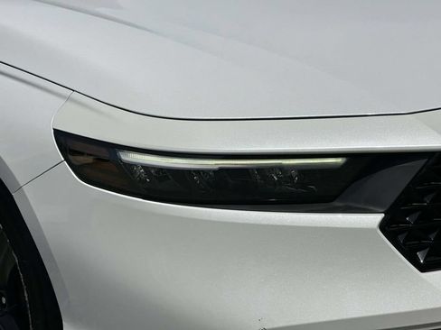 Used 2023 Honda Accord Sport image 7