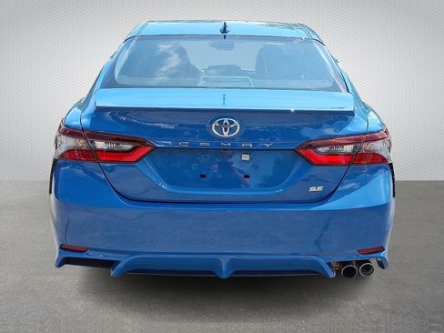 Used 2024 Toyota Camry SE FWD image 5