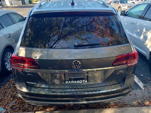 Used 2019 Volkswagen Atlas SEL Premium image 5