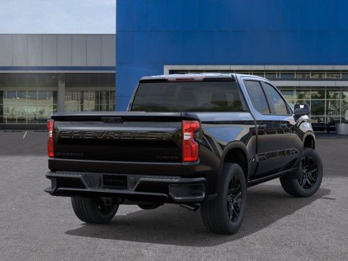 New 2026 Chevrolet Silverado 1500 Custom w/ LPO, Dark Essentials Package RWD image 4