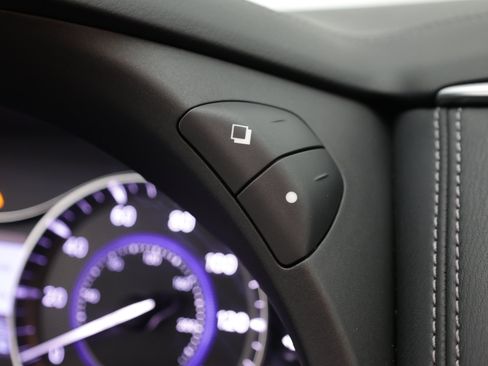 Used 2018 INFINITI QX80 2WD image 30