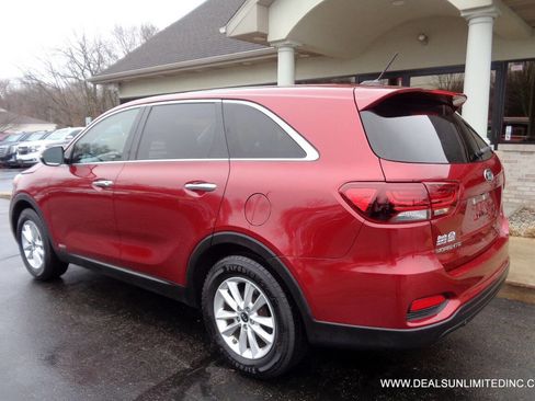 Used 2019 Kia Sorento AWD image 4
