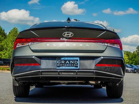 New 2026 Hyundai Elantra SEL Sport Premium FWD image 11