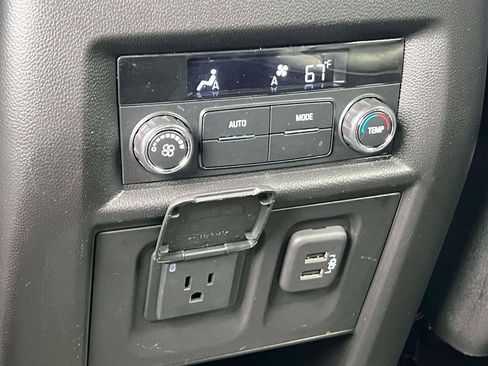 Used 2023 Chevrolet Traverse RS image 13