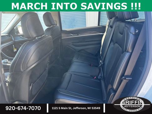 Used 2023 Jeep Grand Cherokee L Limited w/ Trailer Tow Group (B) image 8
