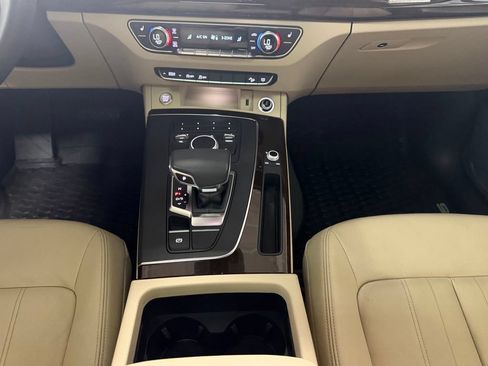 Used 2019 Audi Q5 2.0T Premium Plus w/ Convenience Package AWD/4WD image 13
