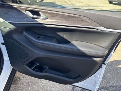 Certified 2023 Jeep Grand Cherokee Limited w/ Luxury Tech Group II image 12